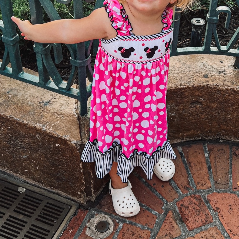 2T banana split smocked dress